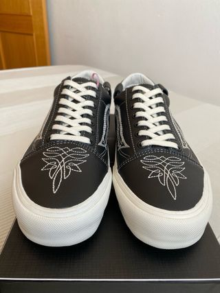Zapatillas Vault by Vans x Shane Gonzales