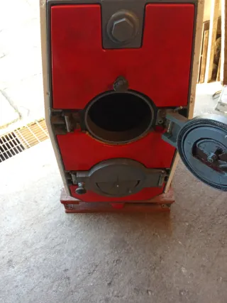 Caldera de leña Roca