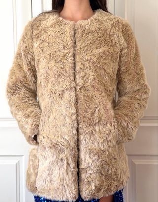 Abrigo pelo beige talla S