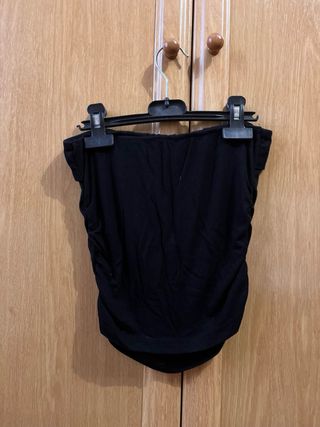 Top negro sin tirantes