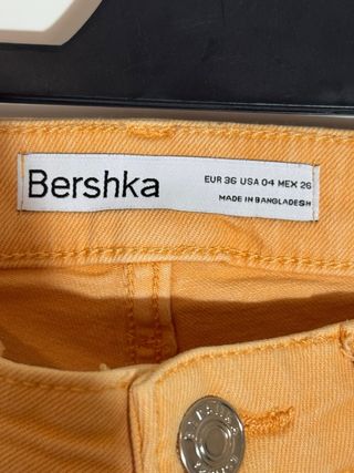 Pantalones campana Bershka naranjas