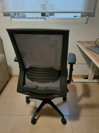 Silla de oficina negra Offichair