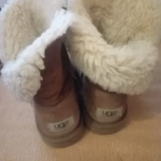 Stivali UGG Button Marroni