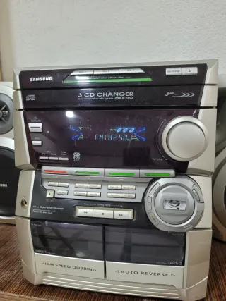 Equipo de Sonido Samsung 3 CD Changer