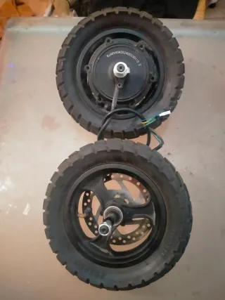 Ruedas Patinete Eléctrico 10 pulgadas de tacos