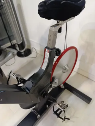 Bicicleta Estática Spinning KEISER