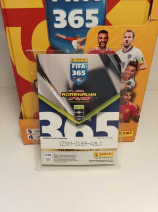 Carta Panini FIFA 365 Alan Shearer Legend