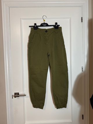 Pantalones cargo Hoss Intropia verde