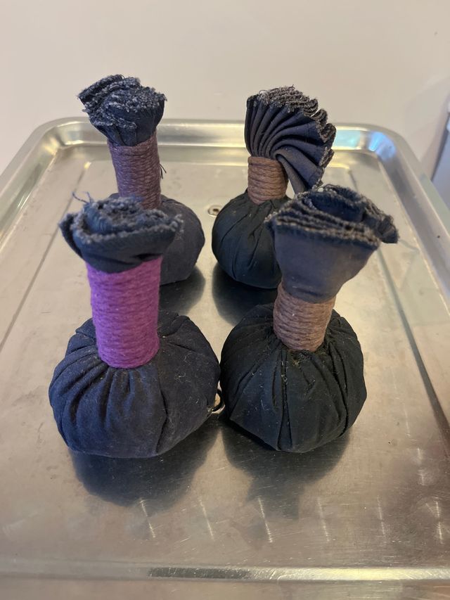 4 Pindas Herbali per Massaggio