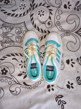 Pack Zapatillas Adidas y Nike