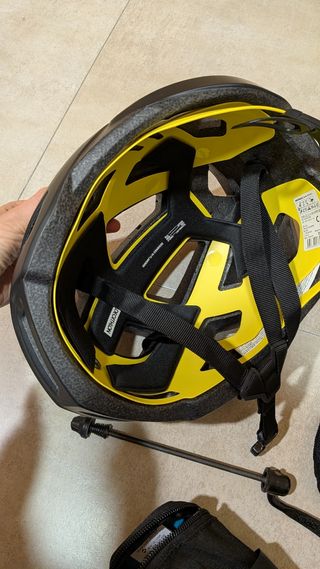 Bicicleta de carretera Scott – Negro y amarillo