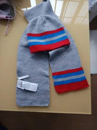 Conjunto Bufanda y Gorro Mickey Mouse