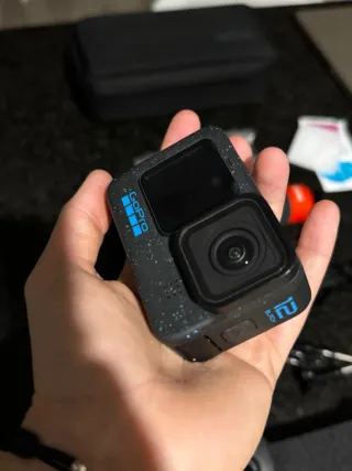 GoPro Hero 12 Black 4K con Accesorios