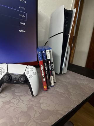 PS5 Slim con disquera 1TB SSD 4K + 1 Mando