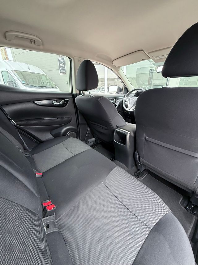 Nissan QASHQAI 1.6 dCi XTRONIC N-CONNECTA