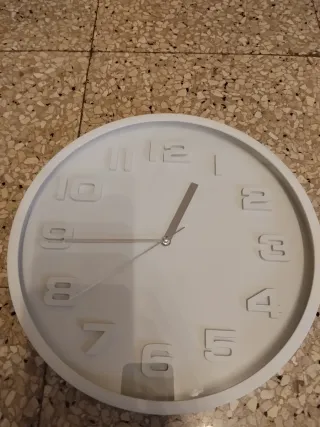 Reloj de Pared Blanco Moderno