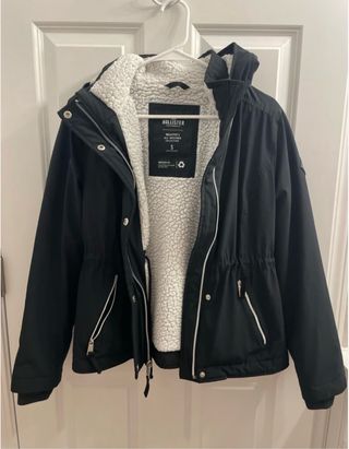 Chaqueta Hollister impermeable azul