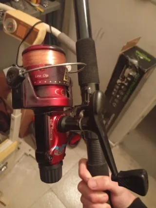 Caña de pescar telescópica con carrete