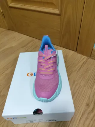 Zapatillas Geox niña rosa y azul