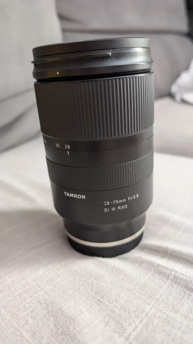 Tamron 28-75mm f/2.8 Di III RXD