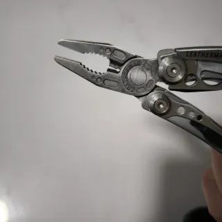 Leatherman Skeletool multiherramienta