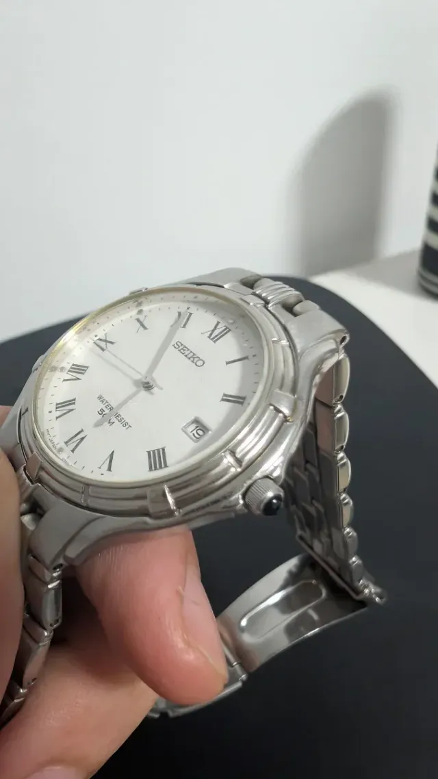 Reloj Seiko V732-0400 Cuarzo Plata/Blanco