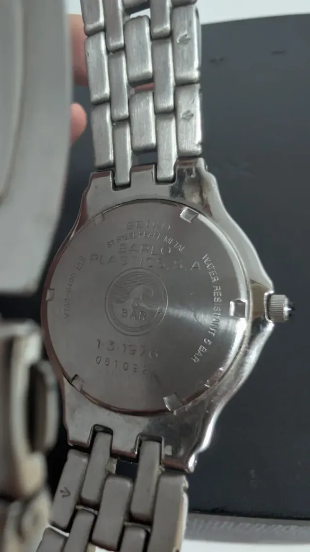 Reloj Seiko V732-0400 Cuarzo Plata/Blanco