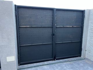 Portón Doble Hierro Antracita 277x210cm