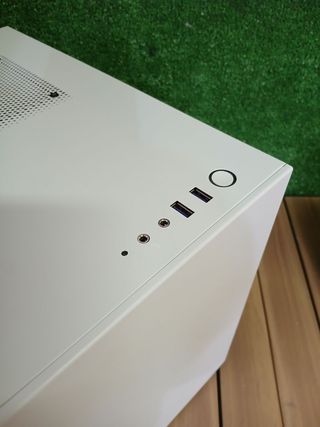 Caja ordenador NZXT H200i (Smart Case