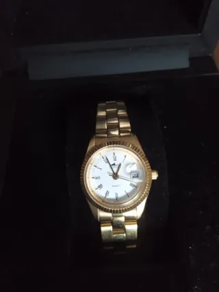 Orologio Lotus da donna dorato e bianco