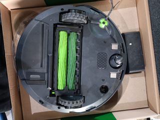 - iRobot Robot Aspirador con conexión Wi-Fi Room