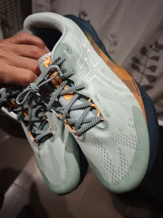 Asics Novablast 5 TR Verde Naranja