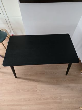 Mesa de comedor Ikea Lisabo negra