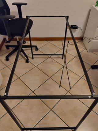 Struttura metallo scrivania nera