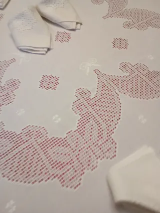 Mantelería Lagartera Bordada a Mano