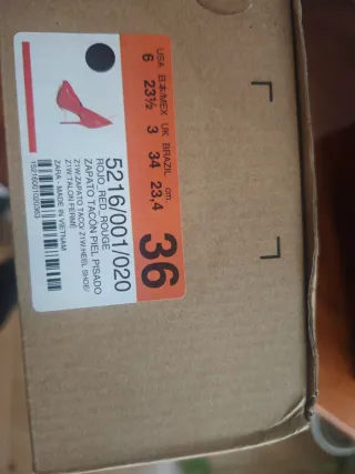 Zapato tacón Zara granate T.36