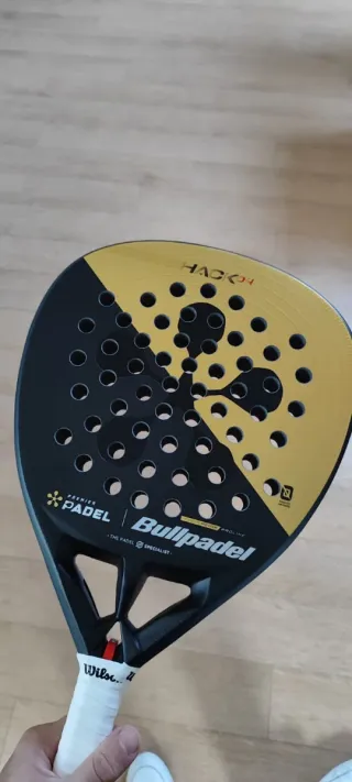 Bullpadel Hack 04 Premier Padel