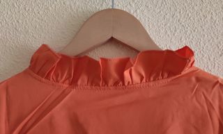 BLUSA PRIMAVERA ESCOTE V LISO T. M A ESTRENAR