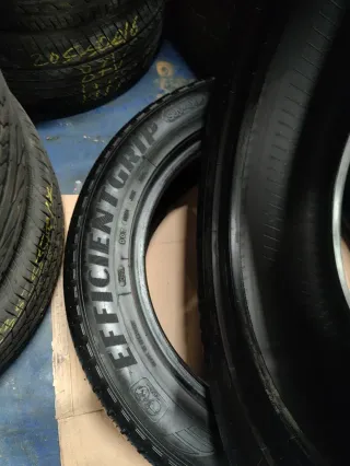 225/60R18 100H Neumático Goodyear