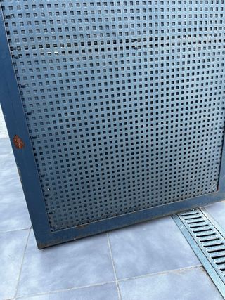 Puerta peatonal de hierro + valla buzón