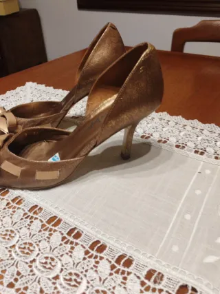 Zapatos de fiesta Lodi dorados talla 37