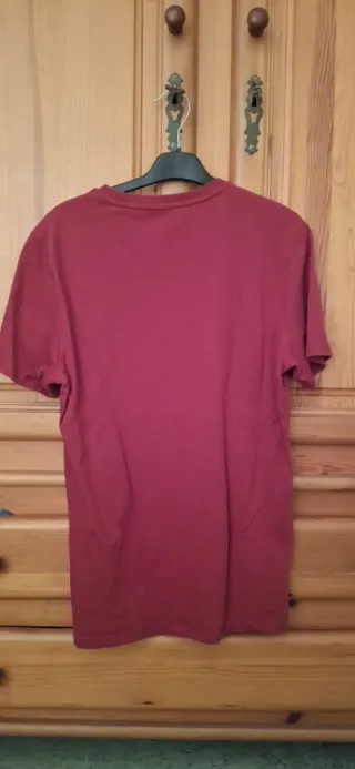 Camiseta Guess Roja Los Angeles 1981