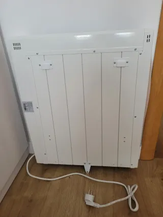 Radiador Eléctrico Cecotec 900W Blanco para colgar