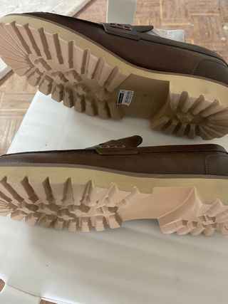 Mocasines de piel Bata Marrones Nuevos