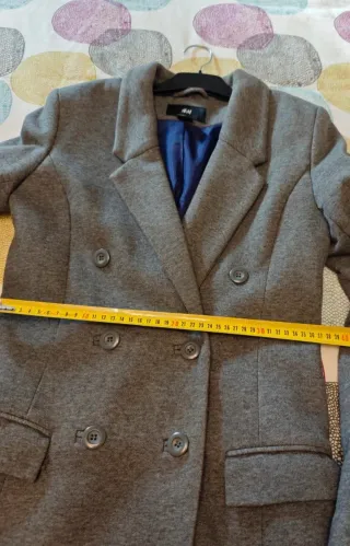 Abrigo H&M gris talla XS