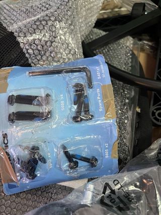 Silla SONGMICS giratoria negra OBN25BK