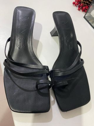 Sandalias Tacón Cuadrado Negro sirve también 39