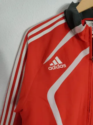 Chaqueta Adidas Roja y Blanca