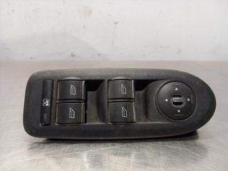 MANDO ELEVALUNAS DELANTERO IZQUIERDO FORD KUGA (C