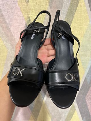 Sandalias Calvin Klein Negras Sin Estrenar